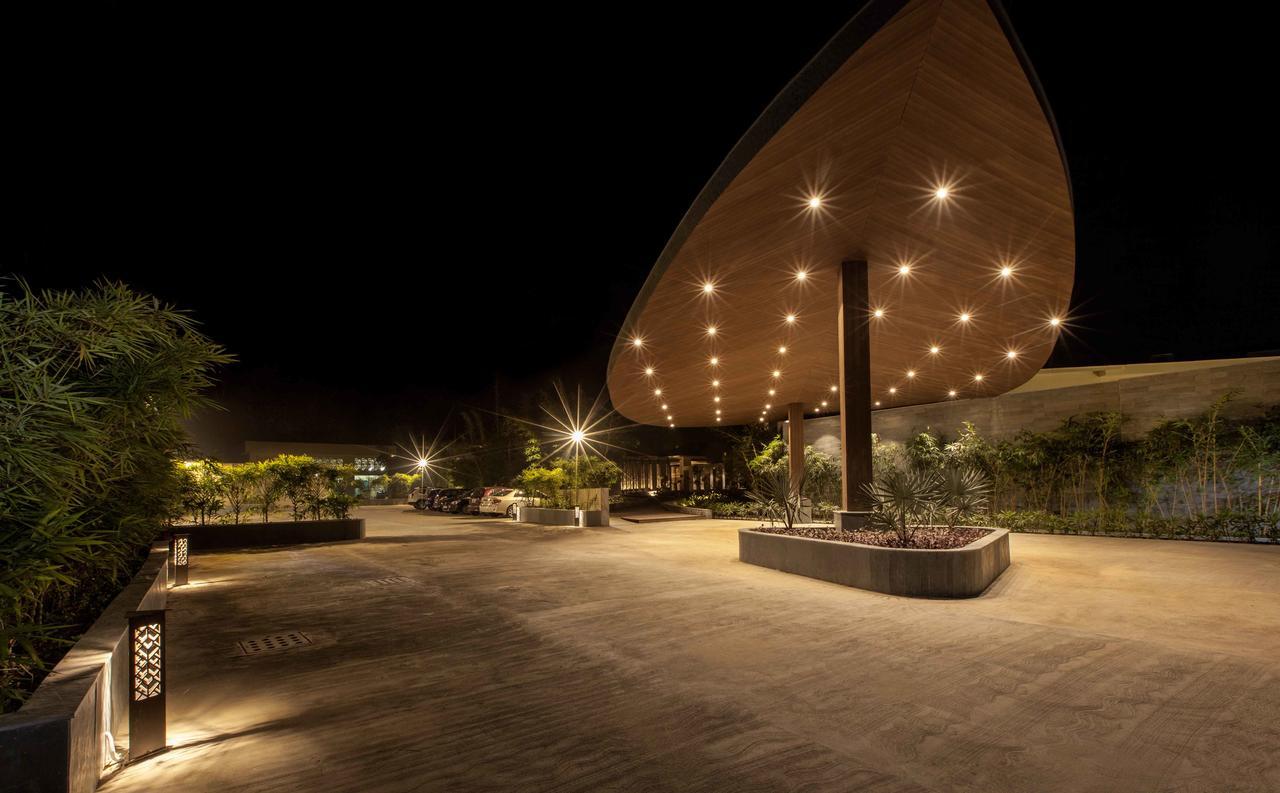 Hotel Lemon Tree Premier, Corbett Rāmnagar Exterior foto